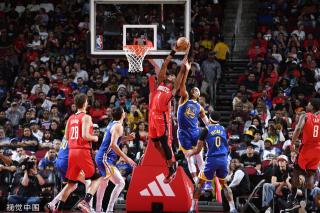 田径选手在 田径选手在